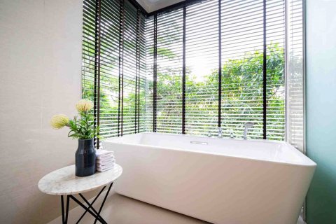 Condominio de 4 dormitorios en Bangkok, Tailandia № 180843 - foto 29