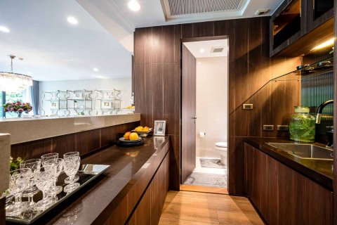 Condominio de 4 dormitorios en Bangkok, Tailandia № 180843 - foto 20