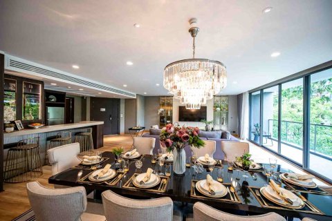 Condominio de 4 dormitorios en Bangkok, Tailandia № 180843 - foto 13