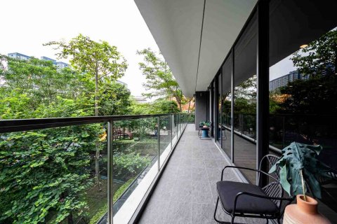 Condominio de 4 dormitorios en Bangkok, Tailandia № 180843 - foto 15