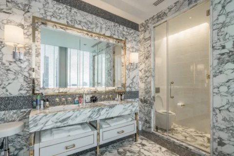 Condominio de 3 dormitorios en Bangkok, Tailandia № 180845 - foto 11