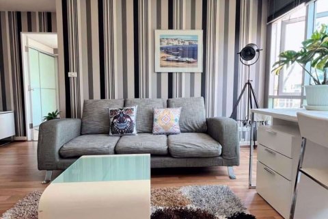 Condo in Watthana, Bangkok, Thailand, 1 bedroom № 67402 - photo 2