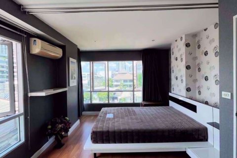 Condo in Watthana, Bangkok, Thailand, 1 bedroom № 67402 - photo 12