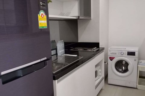 Condominio de 1 dormitorio en Watthana, Bangkok, Tailandia № 67400 - foto 7