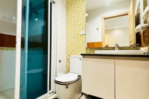 Condominio de 2 dormitorios en Chiang Mai, Tailandia № 155280 - foto 6