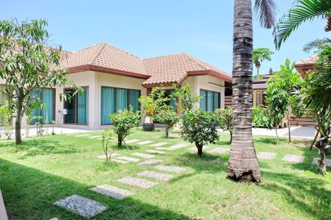 Estudio en Bang Lamung, Tailandia № 155275 - foto 5