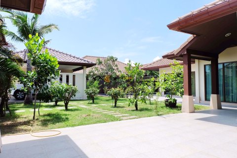 Estudio en Bang Lamung, Tailandia № 155275 - foto 13