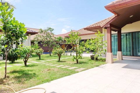 Estudio en Bang Lamung, Tailandia № 155275 - foto 14