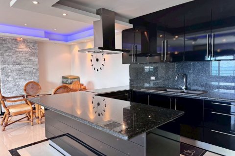 Apartamento de 3 habitaciones en Pattaya, Tailandia № 150944 - foto 7