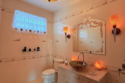 Chalet de 3 dormitorios en Cha-am, Tailandia № 144421 - foto 10