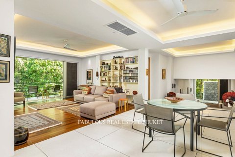 Villa in Bang Tao, Thailand 5 Schlafzimmer № 179664 - Foto 6