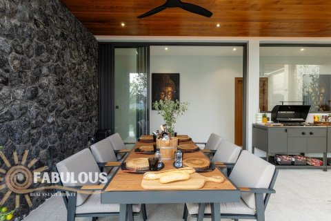 Chalet de 4 dormitorios en Bang Tao, Tailandia № 179659 - foto 6