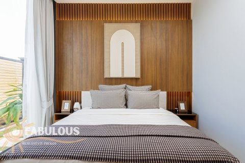 Chalet de 4 dormitorios en Bang Tao, Tailandia № 179659 - foto 14