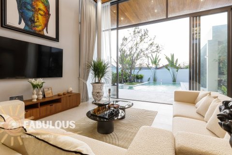 Chalet de 4 dormitorios en Bang Tao, Tailandia № 179659 - foto 10
