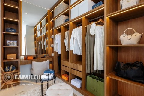Chalet de 4 dormitorios en Bang Tao, Tailandia № 179659 - foto 11