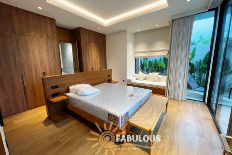 Chalet de 3 dormitorios en Chalong, Tailandia № 179662 - foto 12