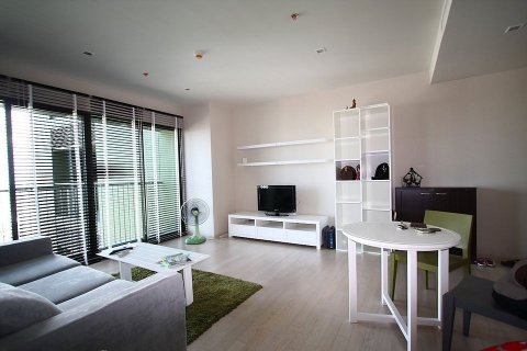 Condominio de 1 dormitorio en Bangkok, Tailandia № 143420 - foto 2
