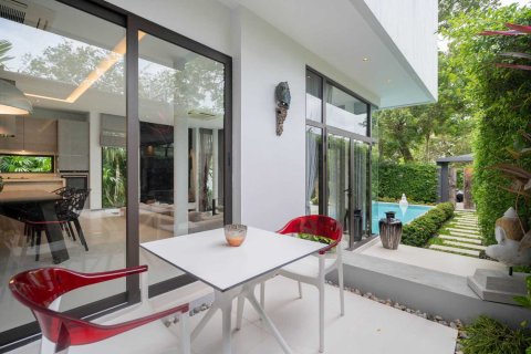 Casa de 3 dormitorios en Nai Harn Beach, Tailandia № 74238 - foto 3
