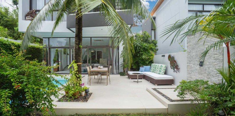 Casa de 3 dormitorios en Nai Harn Beach, Tailandia № 74238