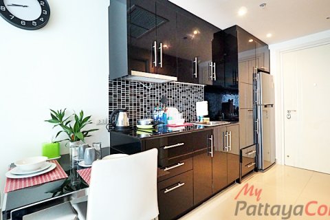 Estudio en el condominio en Bang Lamung, Tailandia № 205283 - foto 3