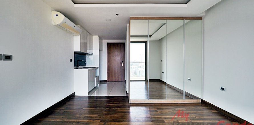 Estudio en el condominio en Bang Lamung, Tailandia № 205284