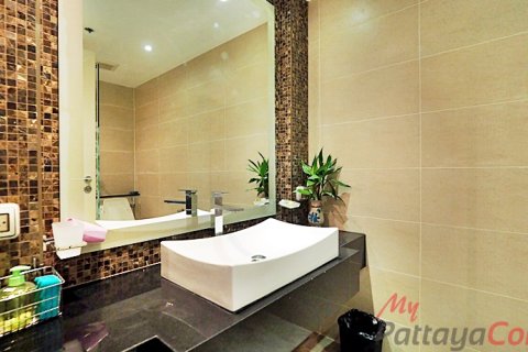 Estudio en el condominio en Bang Lamung, Tailandia № 205282 - foto 9
