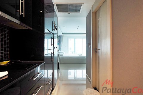 Estudio en el condominio en Bang Lamung, Tailandia № 205282 - foto 2