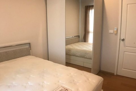 Condominio de 2 dormitorios en Khlong San, Bangkok, Tailandia № 158267 - foto 9