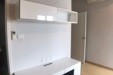 Condominio de 2 dormitorios en Khlong San, Bangkok, Tailandia № 158267 - foto 7