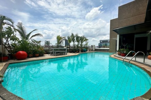 Condominio de 3 dormitorios en Bangkok, Tailandia № 70954 - foto 2