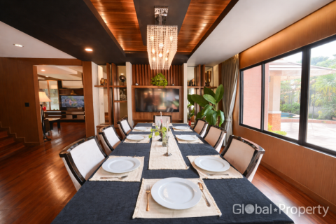 Casa de 5 dormitorios en Pong, Tailandia № 70944 - foto 13