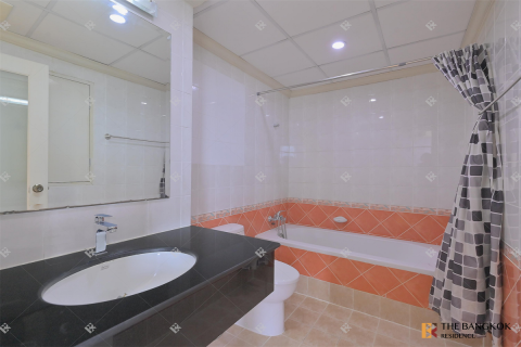 Condominio de 3 dormitorios en Bangkok, Tailandia № 187415 - foto 3