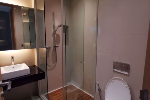 Condo à Bang Rak, Bangkok, Thaïlande, 2 chambres № 47978 - photo 18
