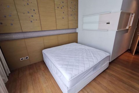 Condo à Bang Rak, Bangkok, Thaïlande, 2 chambres № 47978 - photo 17