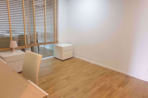Eigentumswohnung in Watthana, Bangkok, Thailand, 3 Schlafzimmer № 47975 - Foto 11