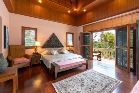 Villa in Phuket, Thailand 4 Schlafzimmer № 133654 - Foto 16
