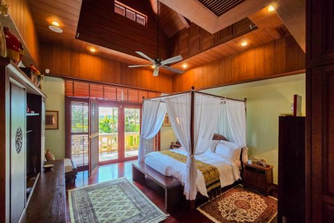 Villa in Phuket, Thailand 4 Schlafzimmer № 133654 - Foto 23