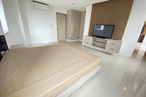 Ático de 5 dormitorios en Watthana, Bangkok, Tailandia № 133657 - foto 11