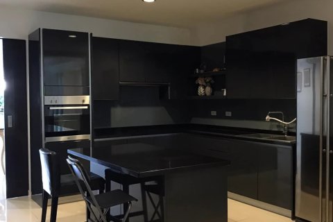 Chalet de 4 dormitorios en Bang Bon, Bangkok, Tailandia № 133658 - foto 5