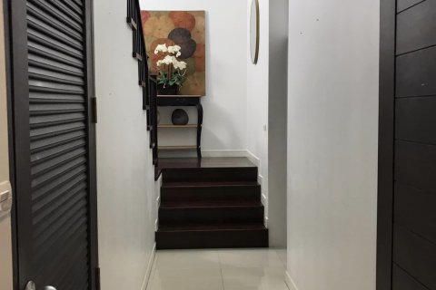 Chalet de 4 dormitorios en Bang Bon, Bangkok, Tailandia № 133658 - foto 12