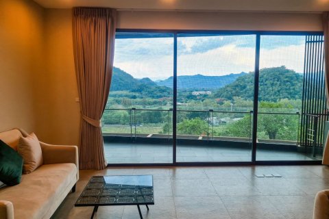 Condominio de 3 dormitorios en Nakhon Ratchasima, Tailandia № 133659 - foto 21