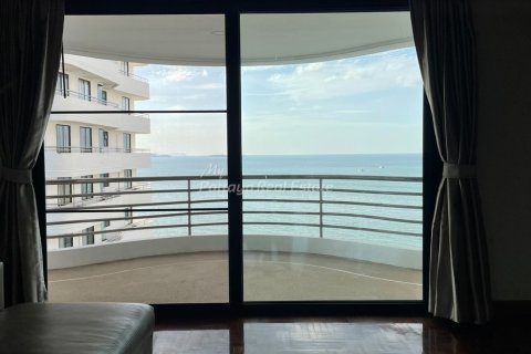 Condominio de 3 dormitorios en Pattaya, Tailandia № 163820 - foto 3