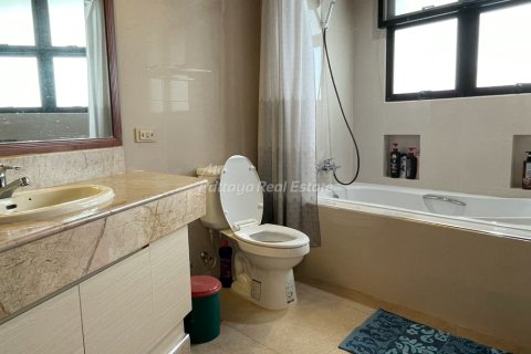 Condominio de 3 dormitorios en Pattaya, Tailandia № 163820 - foto 10