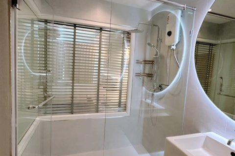 Condominio de 1 dormitorio en Bangkok, Tailandia № 163821 - foto 6