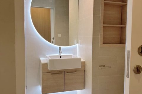 Condominio de 1 dormitorio en Bangkok, Tailandia № 163821 - foto 5