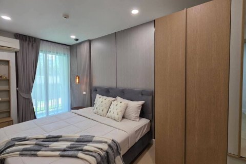 Apartamento de 2 habitaciones en Pattaya, Tailandia № 163825 - foto 5