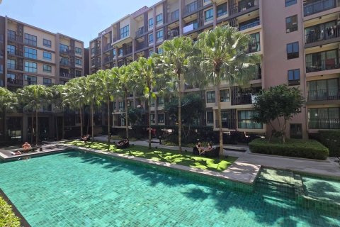 Apartamento de 2 habitaciones en Pattaya, Tailandia № 163825 - foto 7