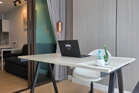 Apartamento de 2 habitaciones en Pattaya, Tailandia № 163825 - foto 3