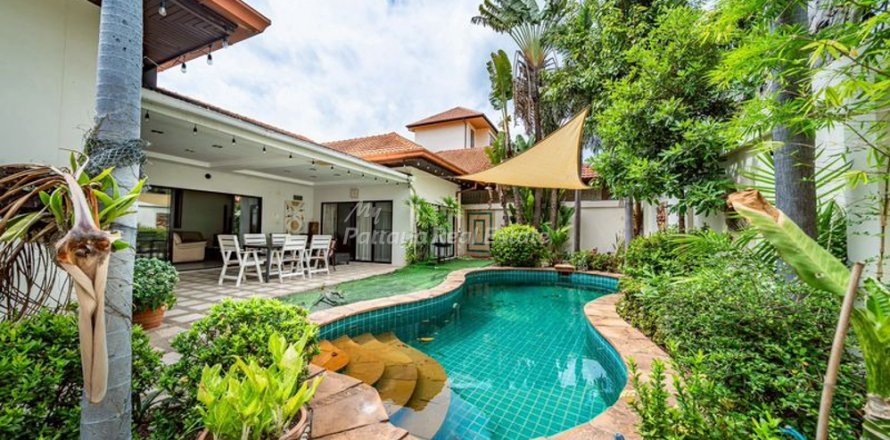 Casa de 3 dormitorios en Pattaya, Tailandia № 163819