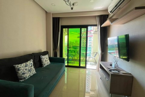 Apartamento de 2 habitaciones en Pattaya, Tailandia № 222751 - foto 2